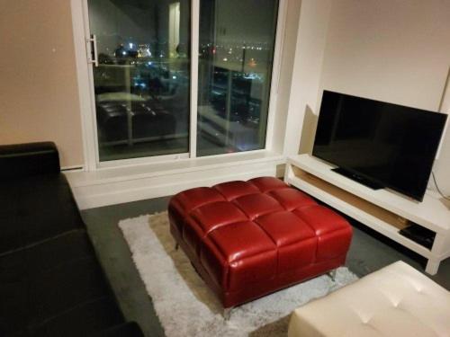 Furnished 1 Bedroom In East Village By Signature Suites Ltd YYC Kültér fotó
